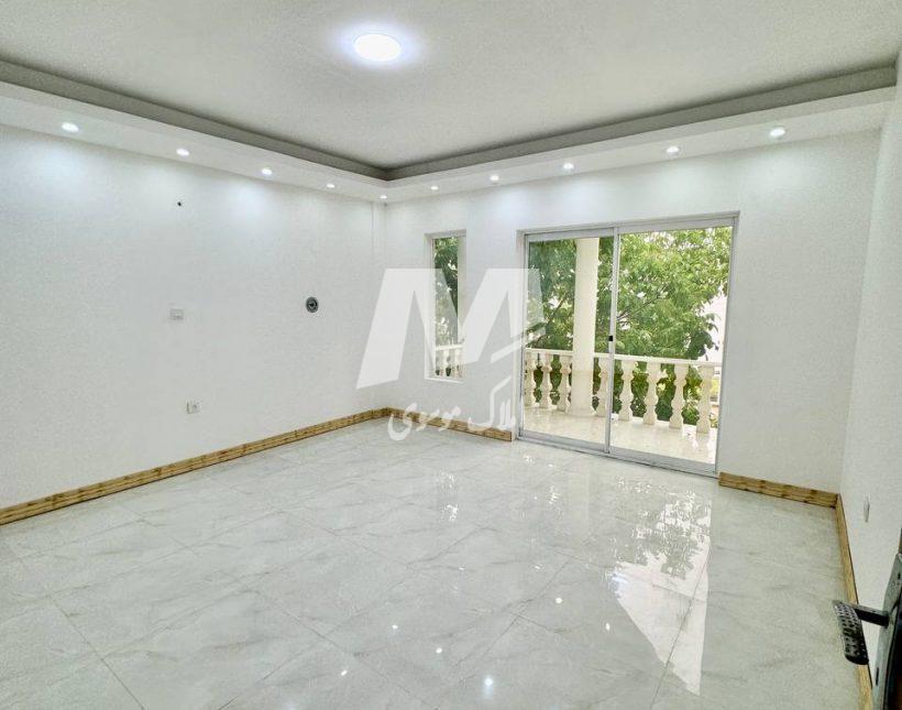 خرید ویلا طرح کلاسیک نما سفید با سند عرصه و عیان | ۲۳۰ متر