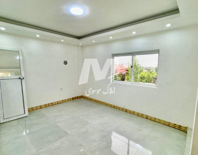 خرید ویلا طرح کلاسیک نما سفید با سند عرصه و عیان | ۲۳۰ متر