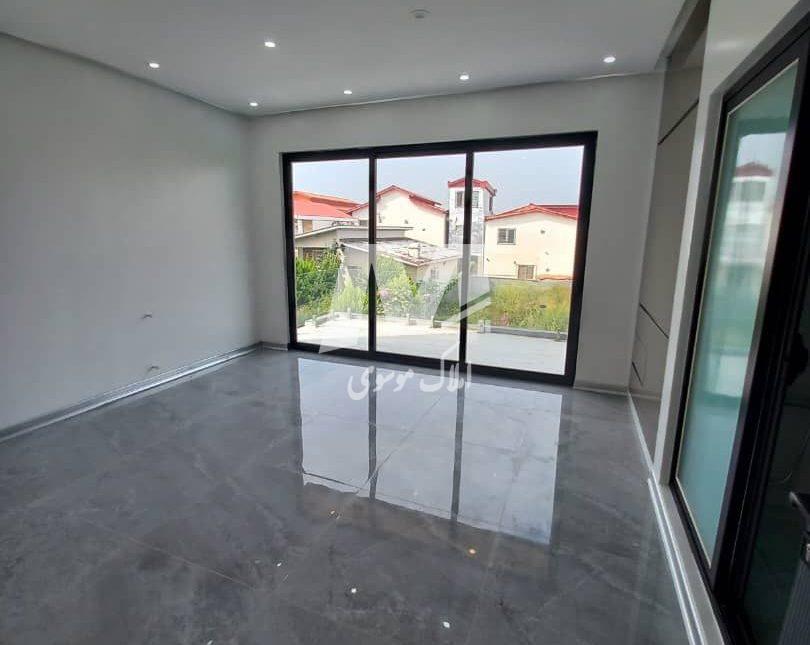 خرید ویلا ۲۵۰ متری استخردار شهرکی | ۲۵۰ متر