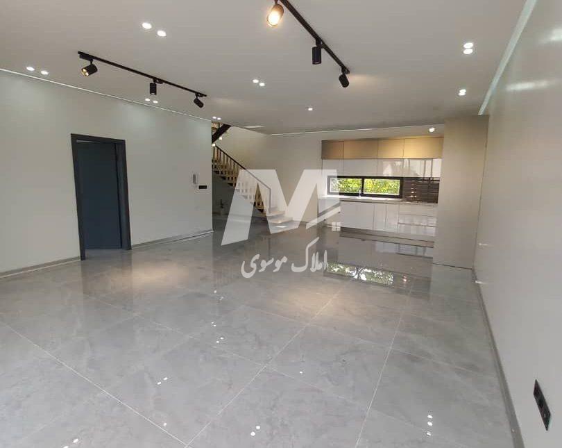 خرید ویلا ۲۵۰ متری استخردار شهرکی | ۲۵۰ متر