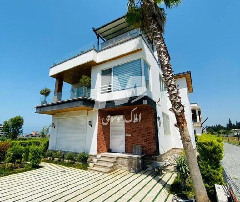 خرید ویلا ونوش ۳۰۰ متری منطقه برند دامنه جنگل | ۳۰۰ متر