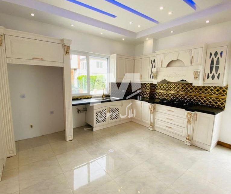 خرید ویلا ۳۰۰ متری وازیوار با مدارک کامل | ۳۰۰ متر