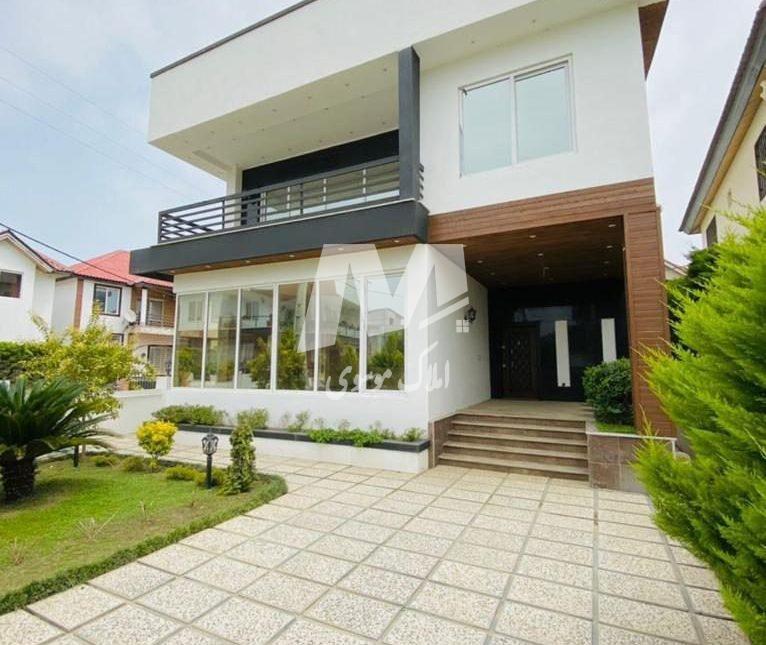 خرید ویلا ۳۰۰ متری وازیوار با مدارک کامل | ۳۰۰ متر