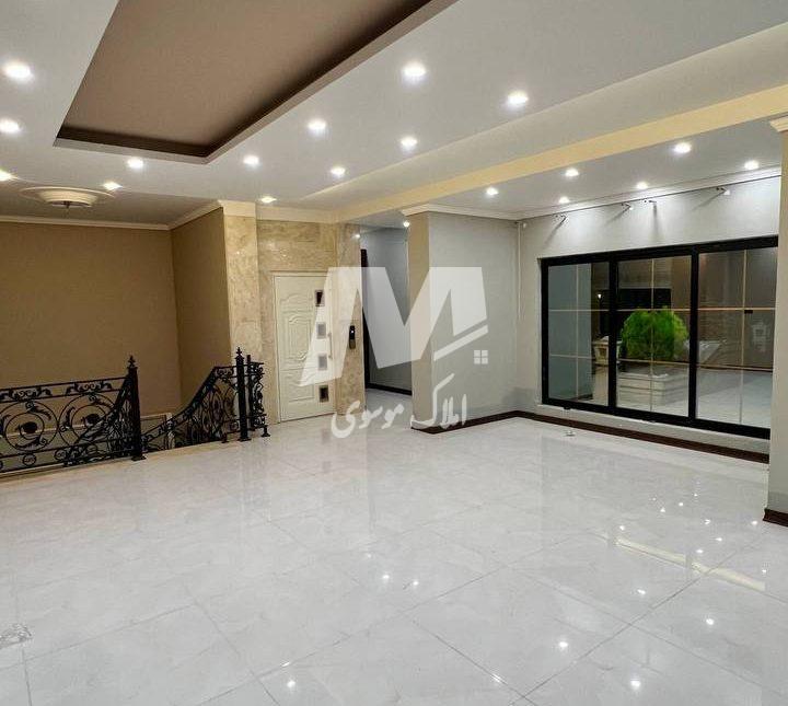 خرید ویلا بام سعادت آباد ۶۰۰ متری آسانسور استخر و جکوزی | ۶۰۰ متر