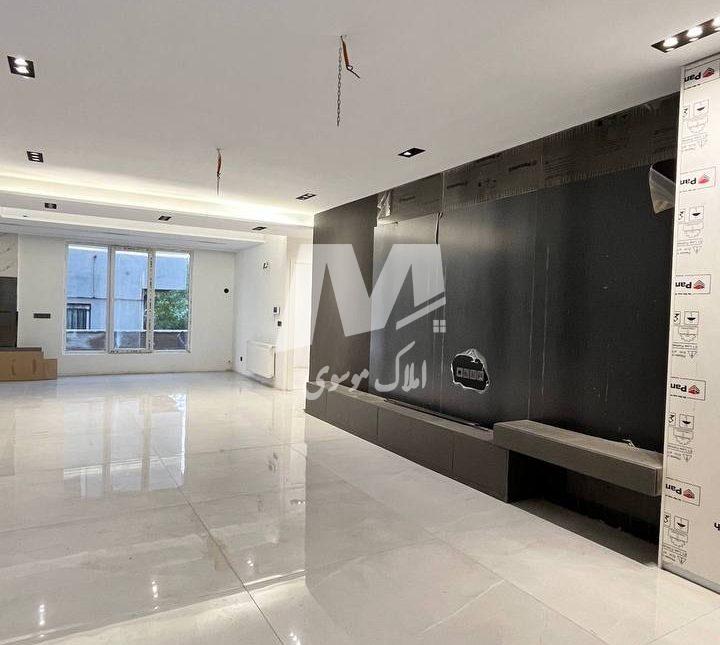 خرید ویلا مدرن جاده جنگلی ایزدشهر ۷۰۰ متری آسانسور و استخر مجهز | ۷۰۰ متر