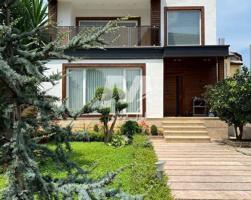 فروش ویلا مدرن ۳۰۰ متری بالا دست جاده سرسبز فول فرنیش | 300 متر