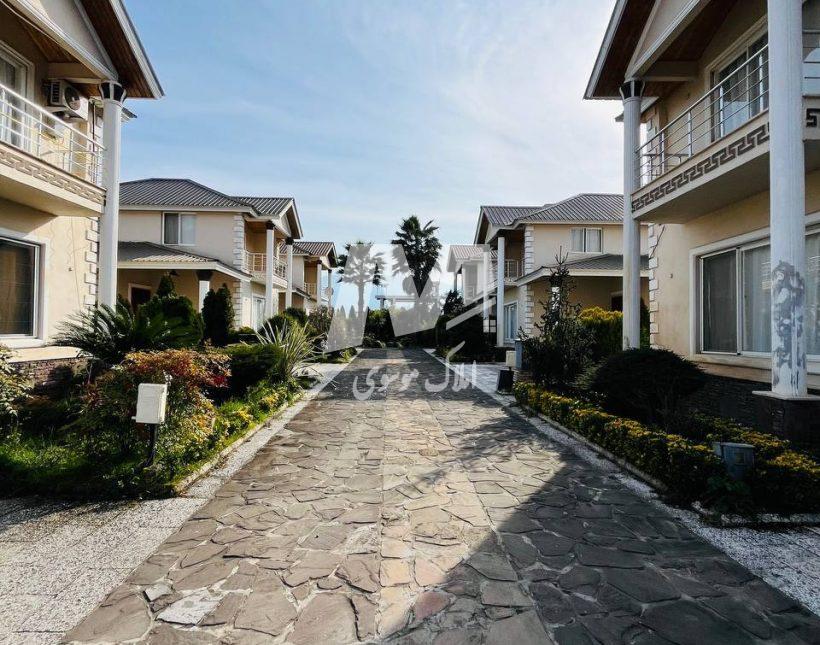 فروش ویلا دوبلکس پلاک یک جنگل داخل شهرک امیرآباد چمستان | ۳۰۰ متر