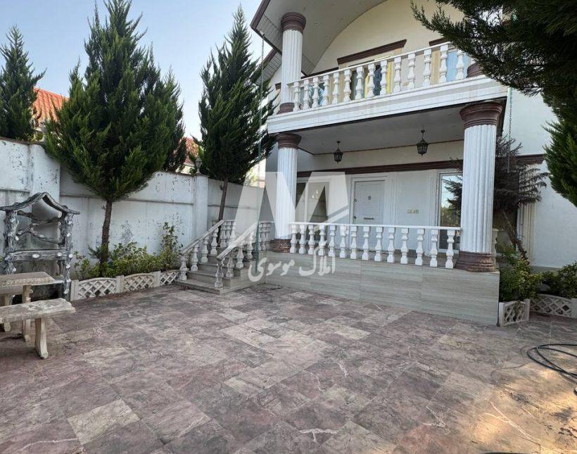 خرید ویلا ۲۲۰ متری سه خوابه مبله کامل آهودشت چمستان | ۲۲۰ متر