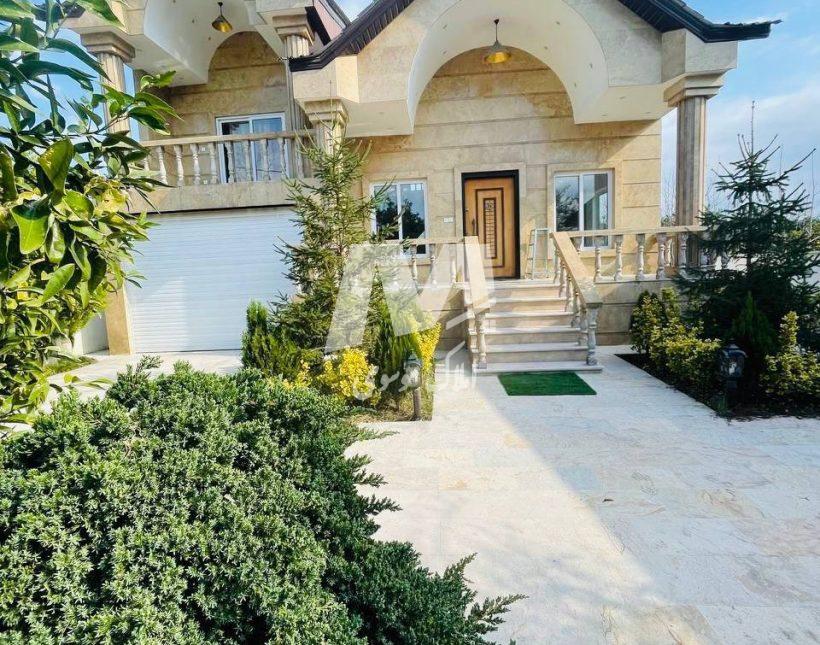 خرید ویلا ۳۴۰ متری شیک در سنگینده چمستان | ۳۴۰ متر