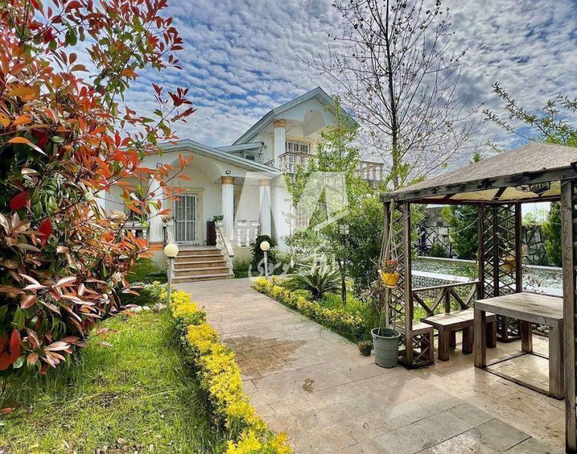 فروش ویلا باغ نیم پیلوت 250 متری فرنیش کامل جاده دریا | 250 متر