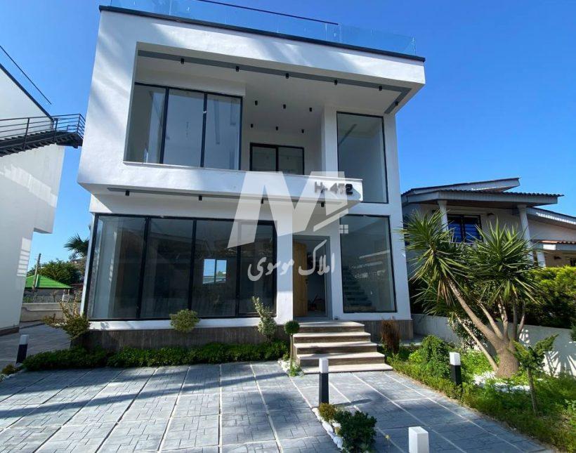 خرید ویلا ۲۳۰ متری سه خوابه سند تک برگ رویان سیسگلن | ۲۳۰ متر