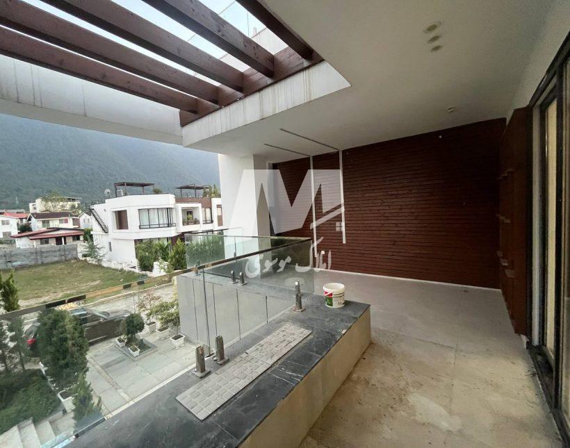 خرید ویلا دوبلکس چهار خواب مدارک تکمیل 600 متری نوشهر | 600 متر