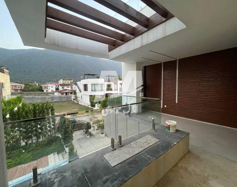 خرید ویلا دوبلکس چهار خواب مدارک تکمیل 600 متری نوشهر | 600 متر