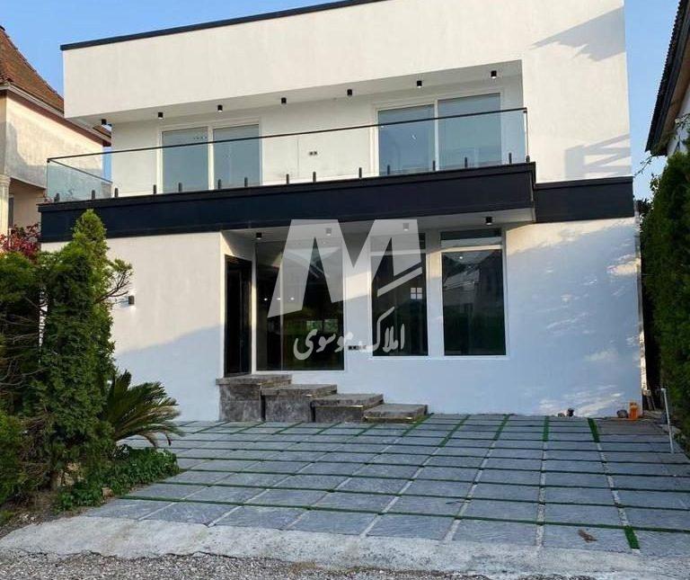 خرید ویلا رویان ۳۰۰ متری با سند قابل استعلام و ویوی عالی | ۲۳۰ متر