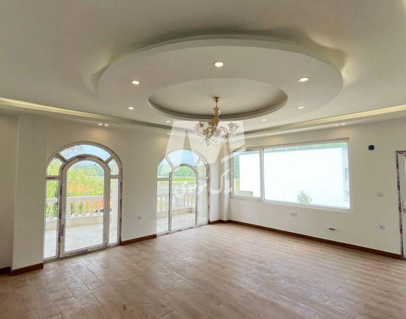 فروش کاخ ویلا 330 متری تاپ لوکیشن جاده دریا | 330 متر