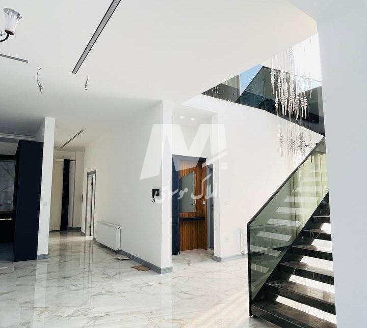 خرید ویلای مدرن با استخر داخلی و شهرکی در رویان سیسنگان | ۴۰۰ متر