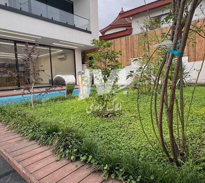 خرید ویلای دوبلکس مدرن استخردار شهرکی در رویان سیاهرود | ۴۰۰ متر