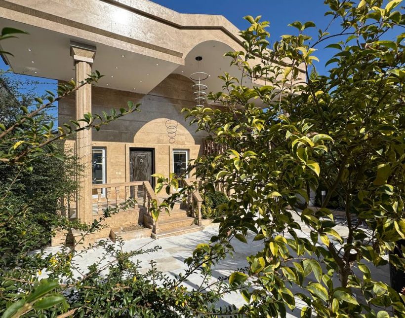 خرید ویلا مبله در چمستان نعمت‌آباد ۲۰۰ متر بنا | ۳۰۰ متر