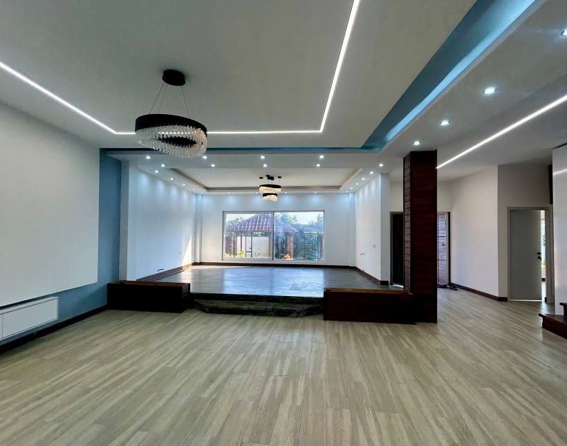 خرید ویلا دوبلکس روف‌دار در چمستان همصفا ۴ خواب مستر | ۴۵۰ متر