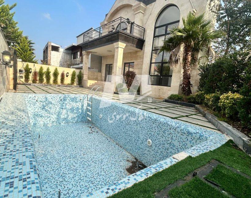 خرید کاخ ویلای ۴۰۰ متری با استخر و شهرکی در سعادت‌ آباد چمستان | ۴۰۰ متر