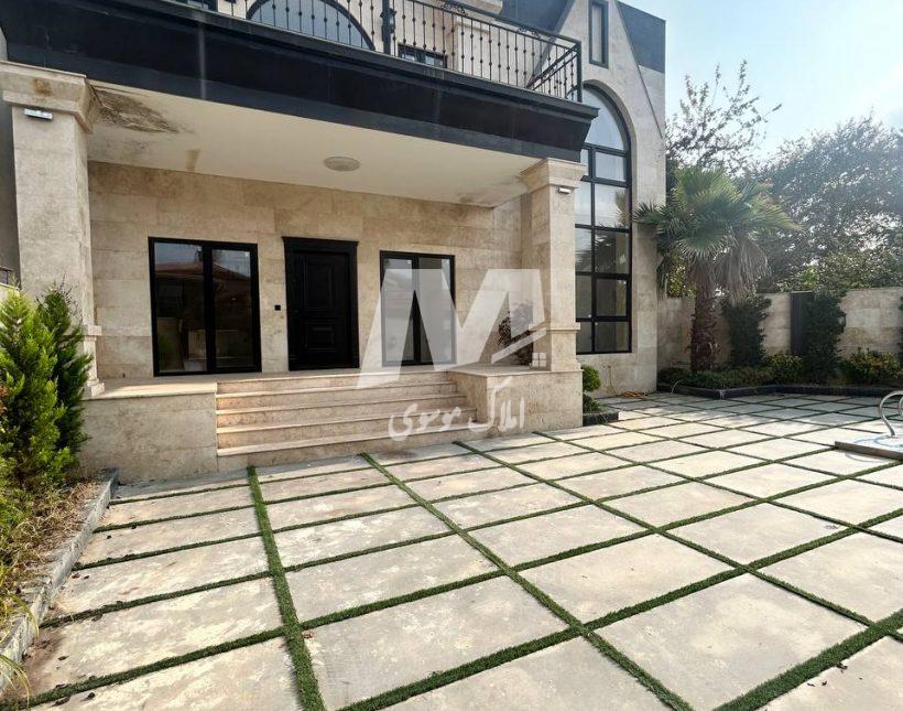 خرید کاخ ویلای ۴۰۰ متری با استخر و شهرکی در سعادت‌ آباد چمستان | ۴۰۰ متر