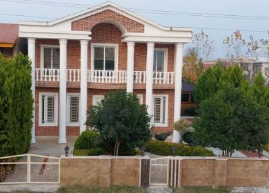 خرید ویلا باغ ۵۰۰ متری استخردار سند دار جوربند چمستان | ۵۰۰ متر