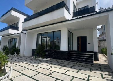 خرید ویلا مدرن 3 خواب سند تک برگ 370 متری نخ شمال نوشهر | 250 متر