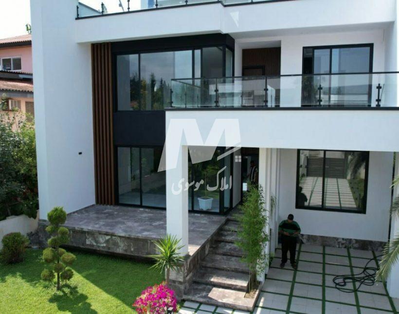 خرید ویلا رویان وازیواز ۵۰۰ متری سند دار با استخر داخلی | ۵۰۰ متر