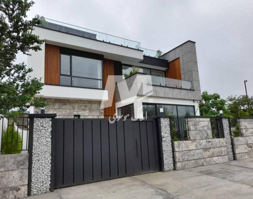 خرید ویلا در رویان ۲۷۰ متری با استخر سونا جکوزی با مدارک کامل | ۲۷۰ متر