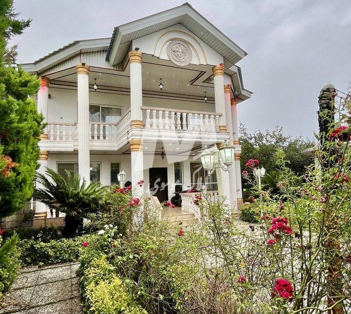 خرید ویلا باغ ۷۰۰ متری سند ششدانگ چمستان نعمت آباد | ۷۰۰ متر