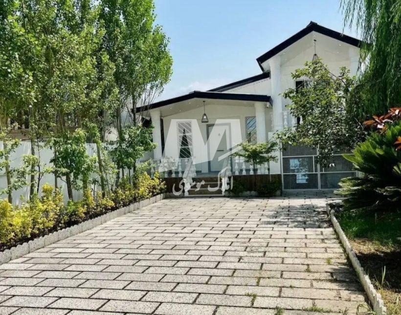 خرید ویلا نیم پیلوت سند دار و مستقل نور | ۲۶۰ متر