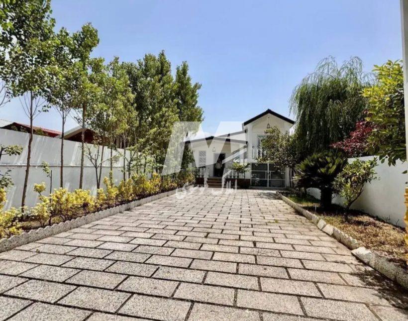 خرید ویلا نیم پیلوت سند دار و مستقل نور | ۲۶۰ متر