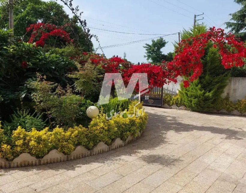 خرید ویلا دوبلکس فول فرنیش و سند تک برگ نور | ۳۰۰ متر