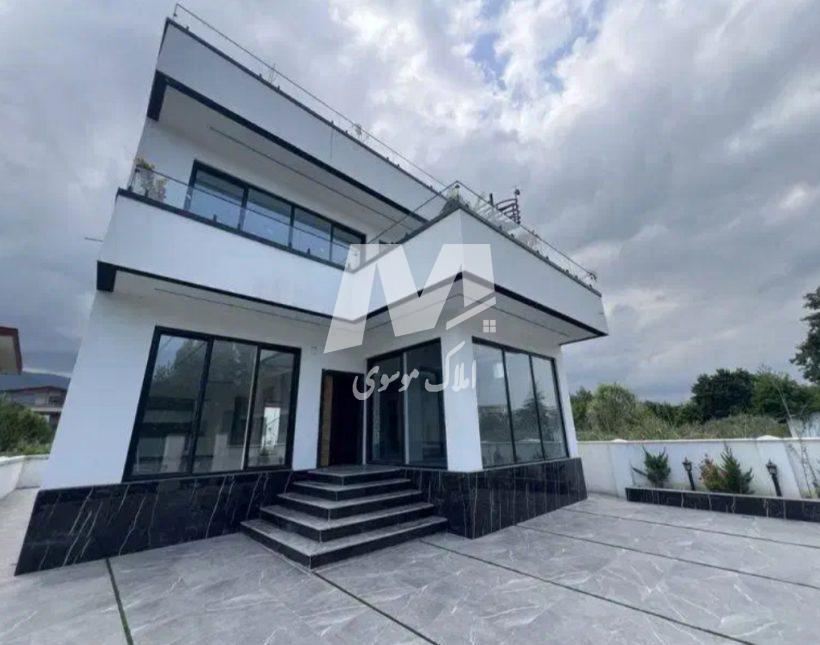 فروش ویلا دوبلکس استخر داخلی و سند دار نور | ۳۰۰ متر
