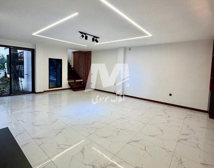 خرید ویلا در نور ۲۵۰ متری مدرن استخردار شهرکی | ۲۵۰ متر