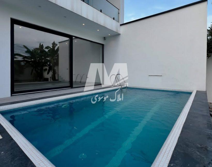 خرید ویلا در نور ۴۰۰ متری دوبلکس لاکچری استخردار شهرک برند | ۴۰۰ متر