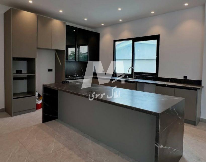 خرید ویلا در نور ۴۰۰ متری دوبلکس لاکچری استخردار شهرک برند | ۴۰۰ متر