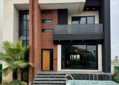 خرید ویلا در چمستان ۳۰۰ متری مدرن استخر دار فول آپشن | ۳۰۰ متر