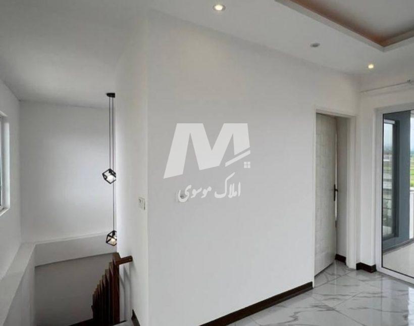 خرید ویلا در نور ۳۰۰ متری دوبلکس استخردار شهرک جنگلی | ۳۰۰ متر