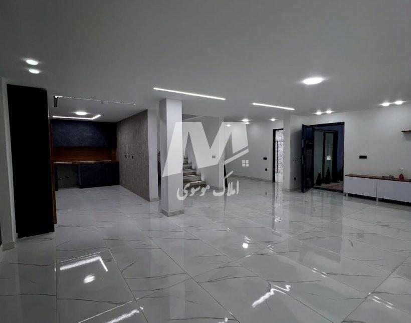 خرید ویلا مدرن استخردار ۳۵۰متری جاده جنگلی ایزدشهر | ۳۵۰ متر