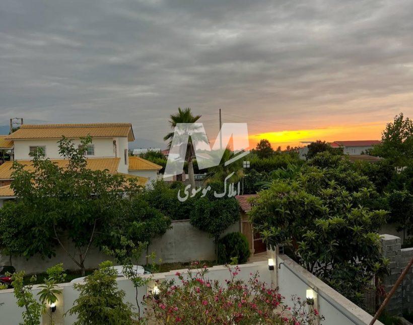 خرید ویلا مدرن استخردار ۳۵۰متری جاده جنگلی ایزدشهر | ۳۵۰ متر