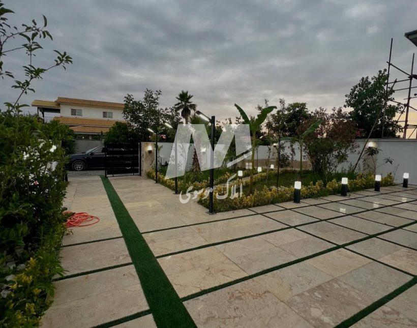 خرید ویلا مدرن استخردار ۳۵۰متری جاده جنگلی ایزدشهر | ۳۵۰ متر