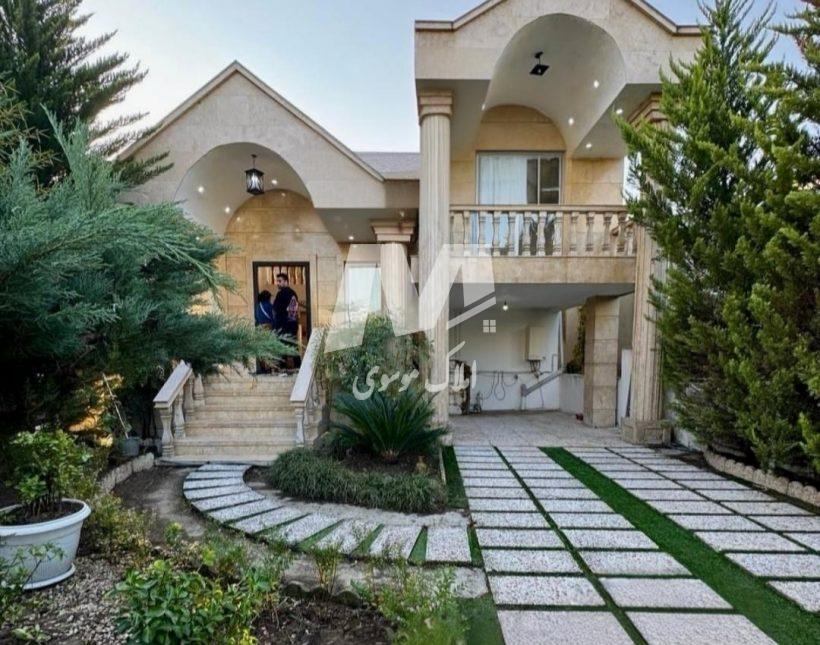 خرید ویلا پیلوت نما سنگ مبله بالا دست جاده جنگلی چمستان | ۲۵۰ متر