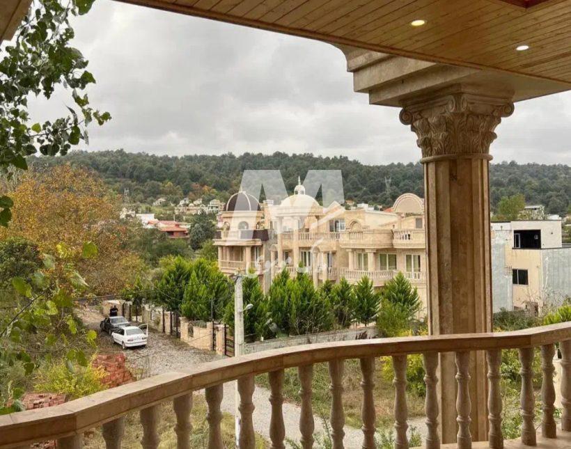 خرید ویلا تریبلکس نما رومی ۴۰۰ متری استخر دار شهرکی جنگل ایرکا چمستان | ۳۰۰ متر