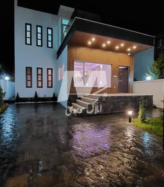 فروش ويلا 210 متری سي سنگان مدارك كامل | 210 متر