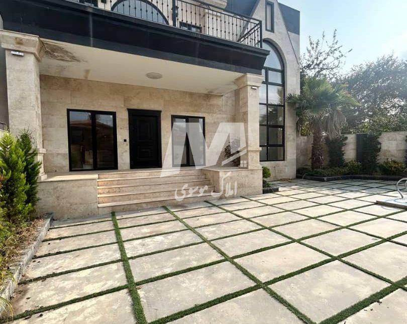 فروش ویلای زیبای تریبلکس سند دار بافت مسکونی | ۲۷۰ متر