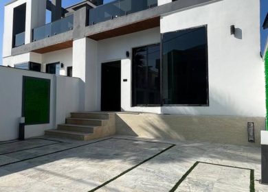 خرید ویلا نزدیک جاده اصلی در گنج یاب نور | ۱۶۰ متر