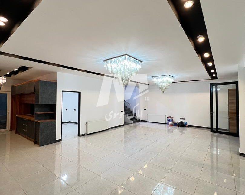 خرید ویلا ۲۰۰ متری نزدیک دریاچه در جوربند چمستان | ۲۰۰ متر