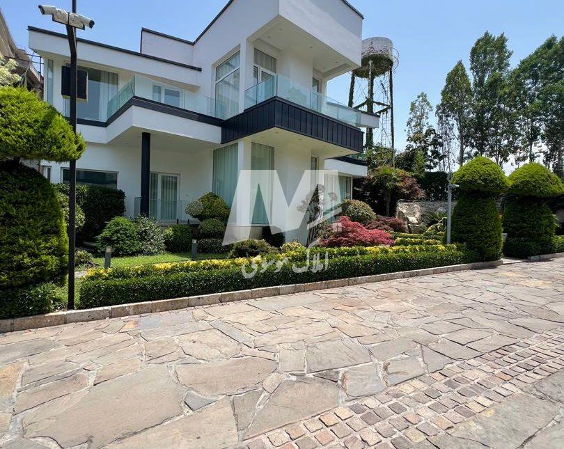 خرید ویلای مدرن ساحلی شهرک تکمیل ساخت در سیسنگان رویان | ۴۰۰ متر