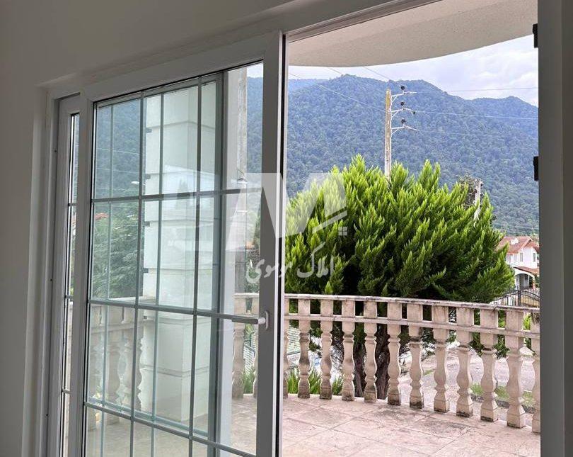 خرید ویلا کلاسیک استخردار ۱۰۰۰ متری رویان | ۱۰۰۰ متر